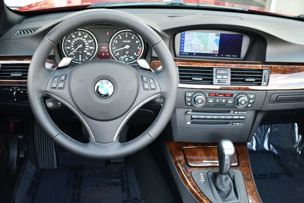 Used 2008 BMW 335i Convertible image 62