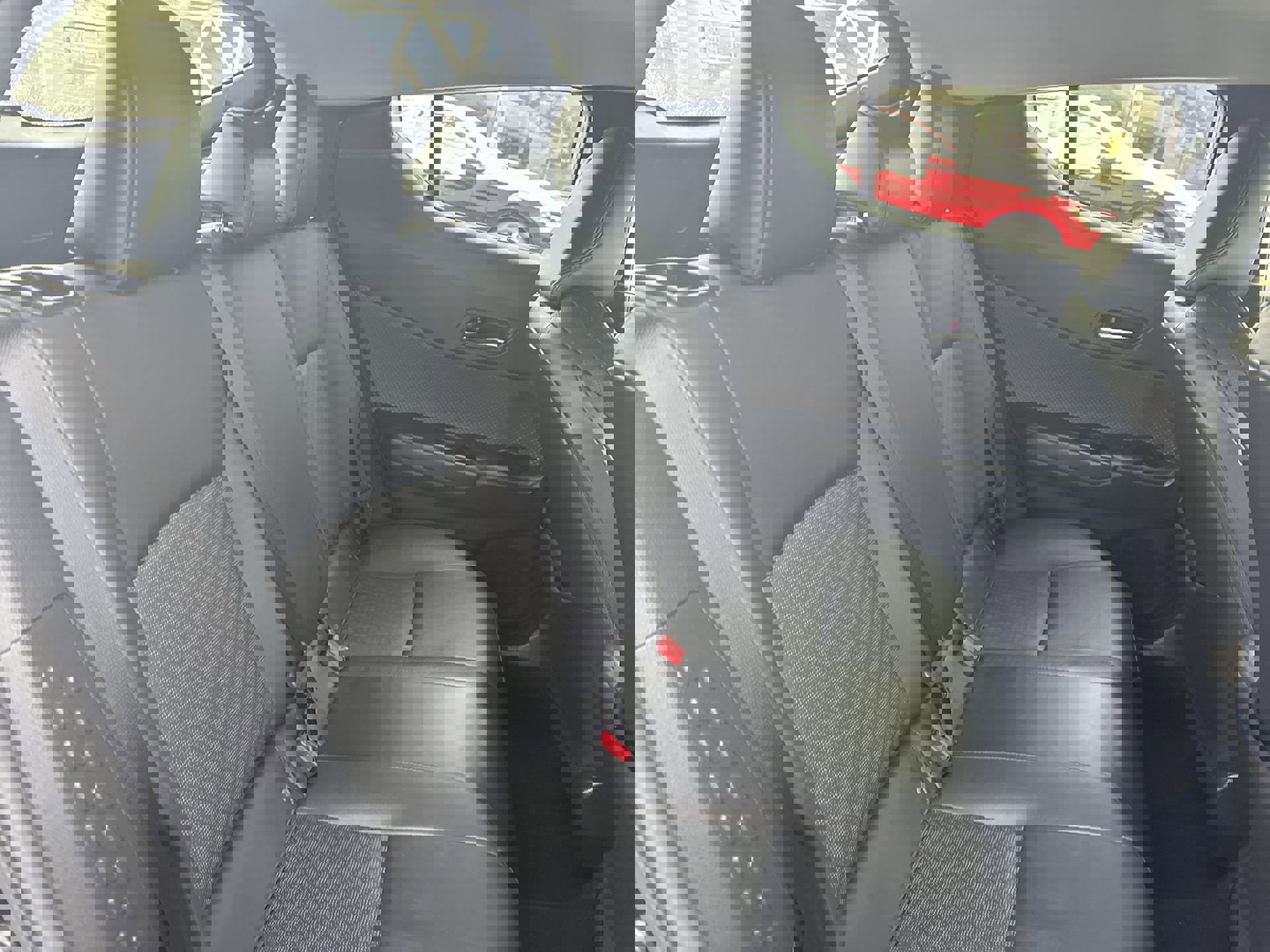 Used 2020 Toyota C-HR Limited image 26