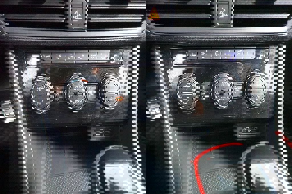 Used 2022 Volkswagen Jetta GLI Autobahn w/ GLI Black Package image 14