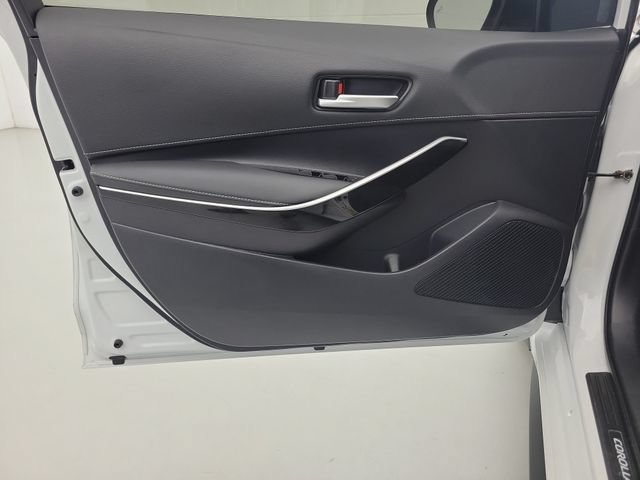 Used 2022 Toyota Corolla XSE FWD image 19