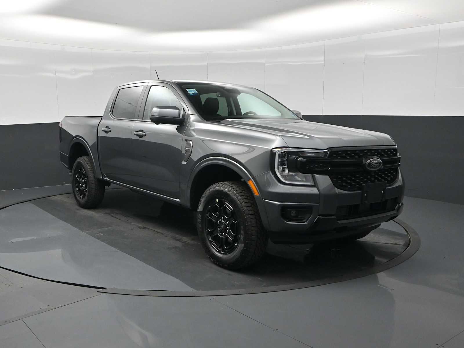 New 2026 Ford Ranger Lariat w/ Black Appearance Package image 2