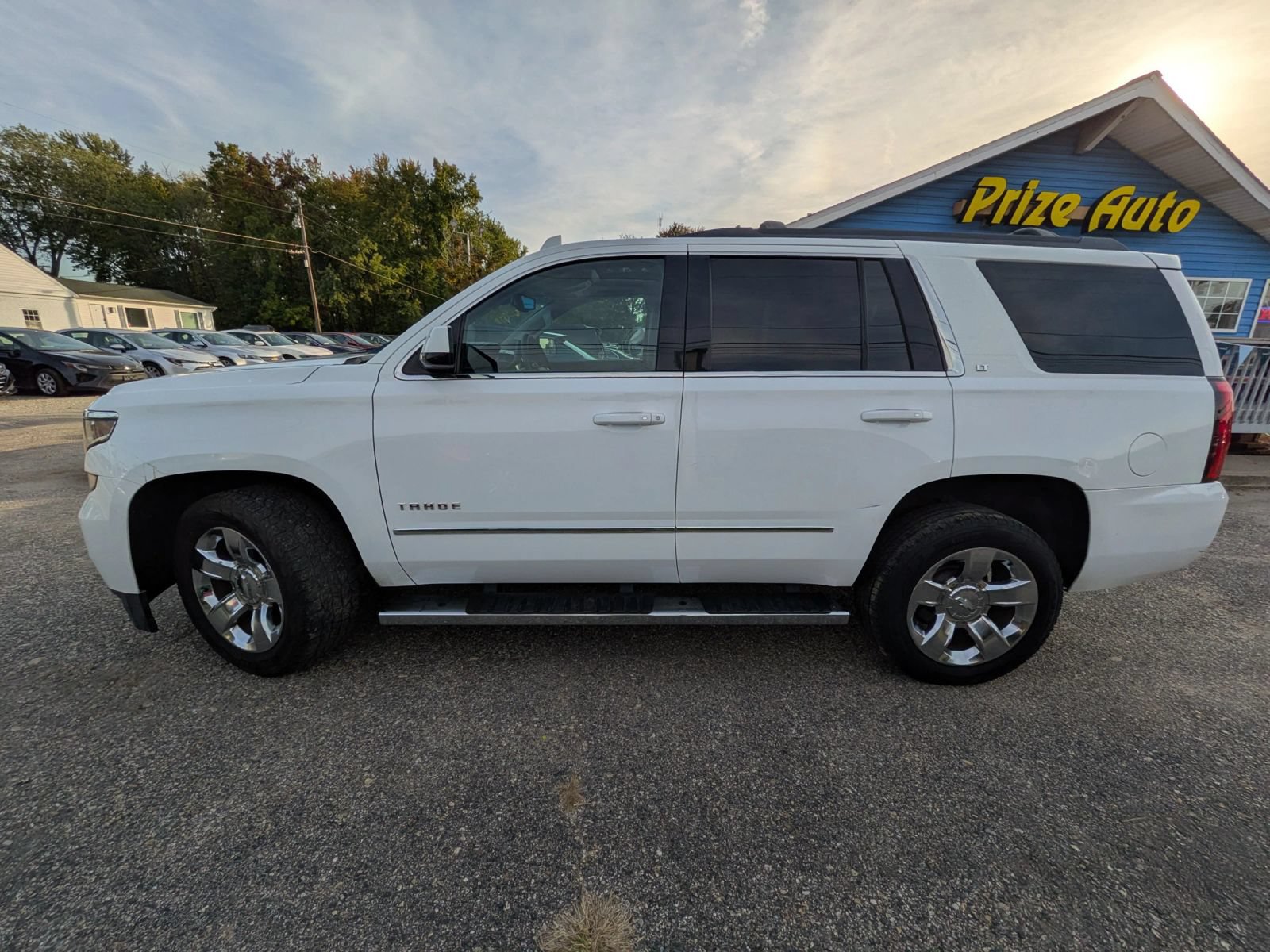 Used 2017 Chevrolet Tahoe LT w/ LT Signature Package AWD/4WD image 2
