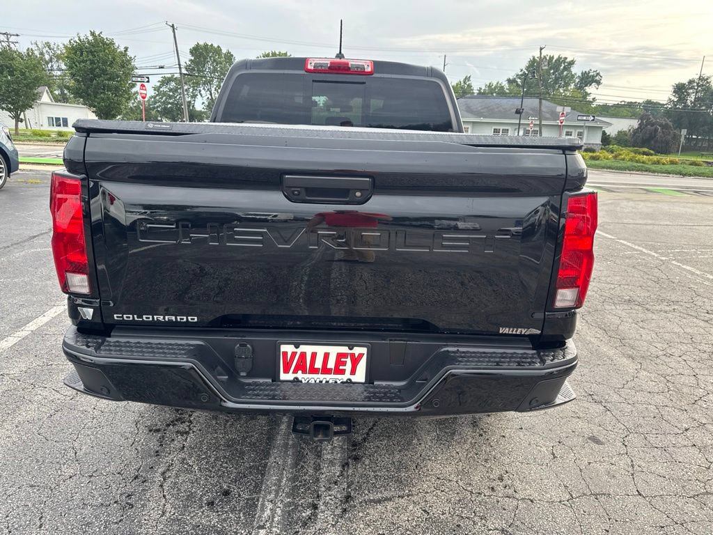Used 2024 Chevrolet Colorado Trail Boss w/ Technology Package AWD/4WD image 10