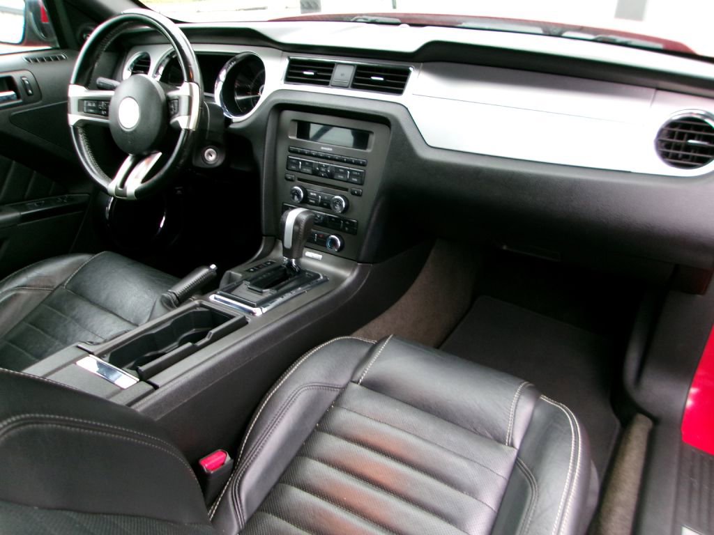 Used 2014 Ford Mustang Premium w/ Comfort Package image 14