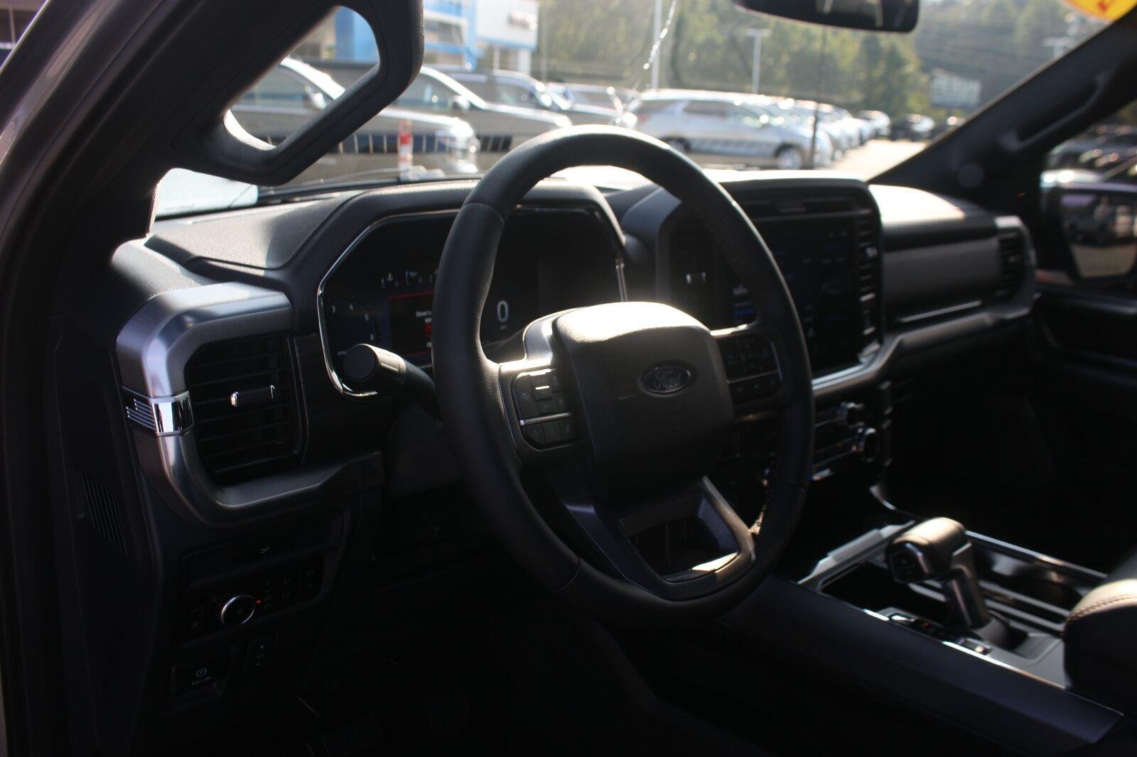 Used 2026 Ford F150 Lariat w/ Equipment Group 501A Mid AWD/4WD image 19