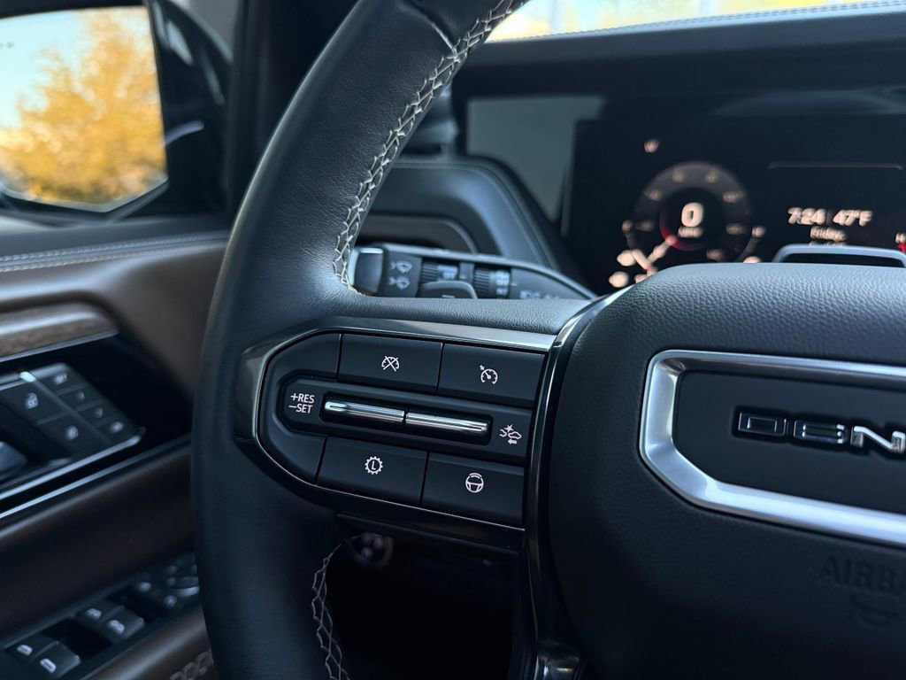 Used 2025 GMC Yukon Denali Ultimate AWD/4WD image 48