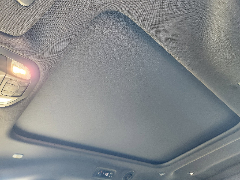 Used 2025 Chrysler Pacifica Limited image 25