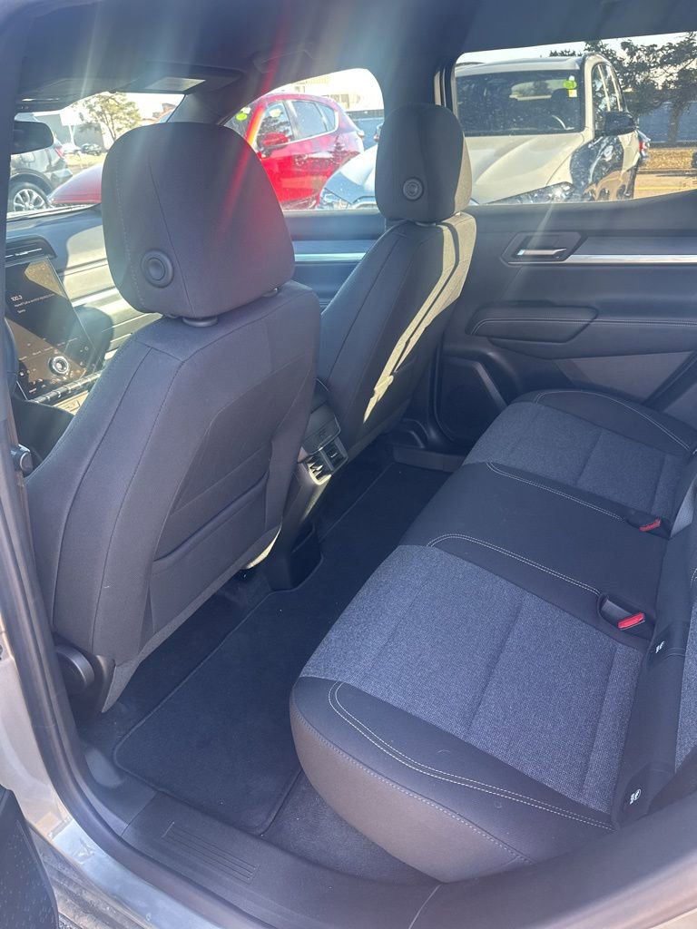 Used 2025 GMC Terrain Elevation image 13