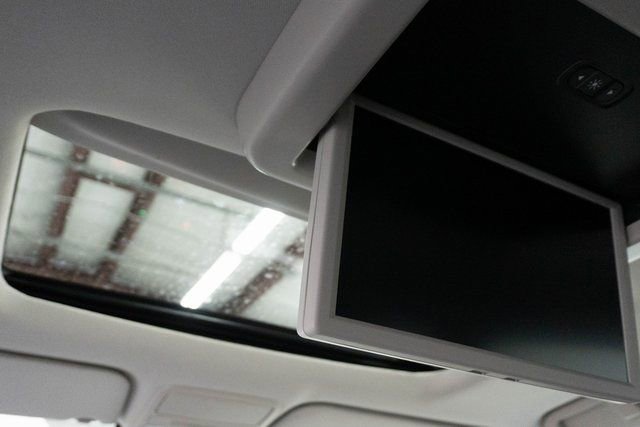 New 2026 Honda Odyssey Touring image 4