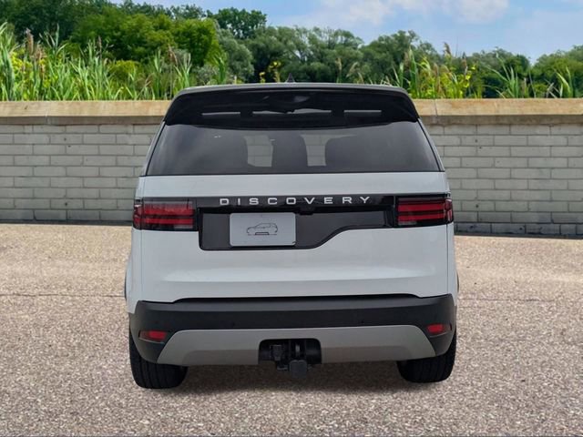 New 2026 Land Rover Discovery S image 5