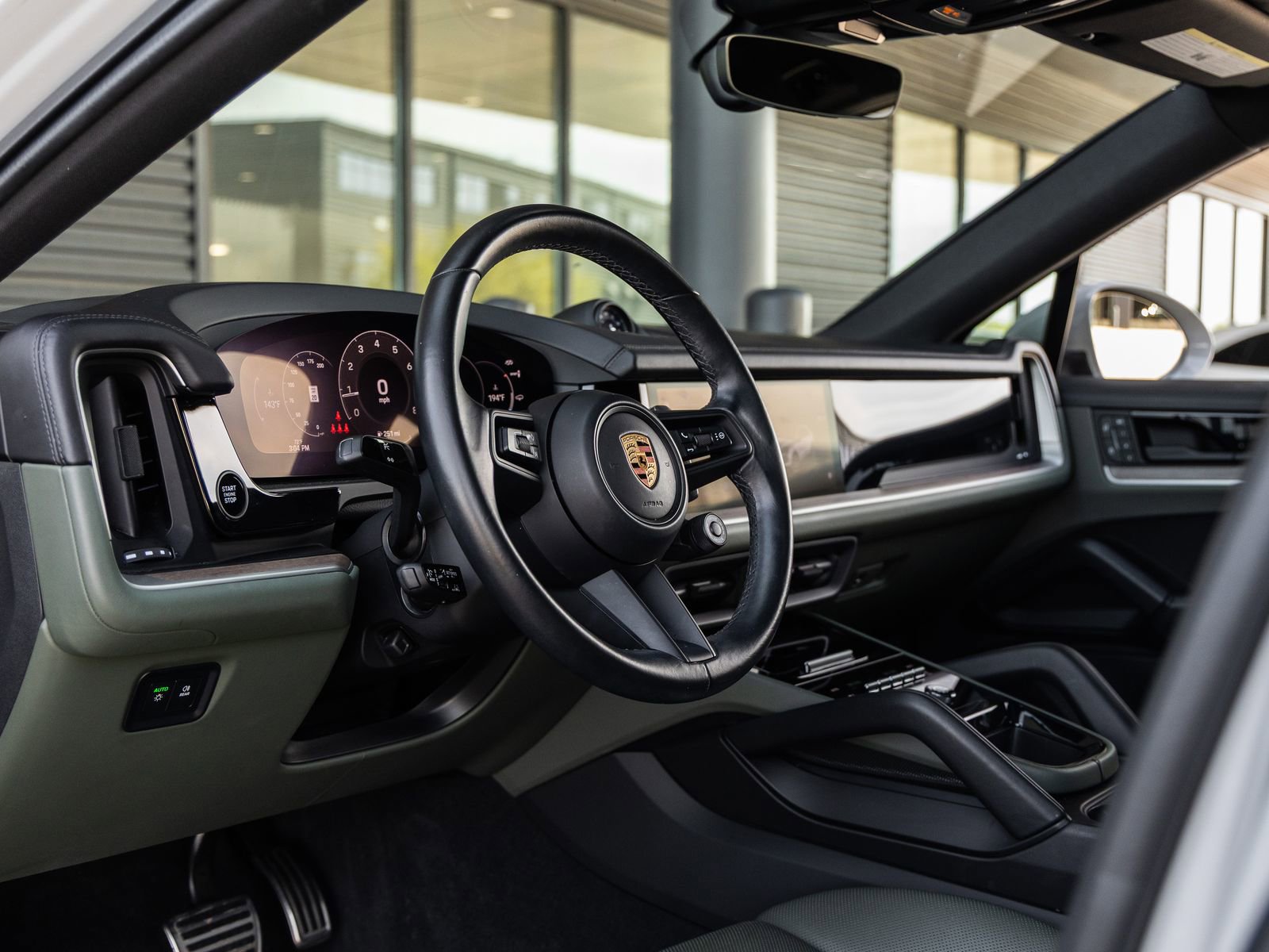 Certified 2024 Porsche Cayenne S w/ Premium Package Plus (PP1) image 4