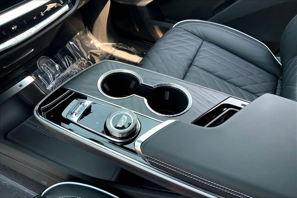 New 2026 Cadillac Lyriq V image 10