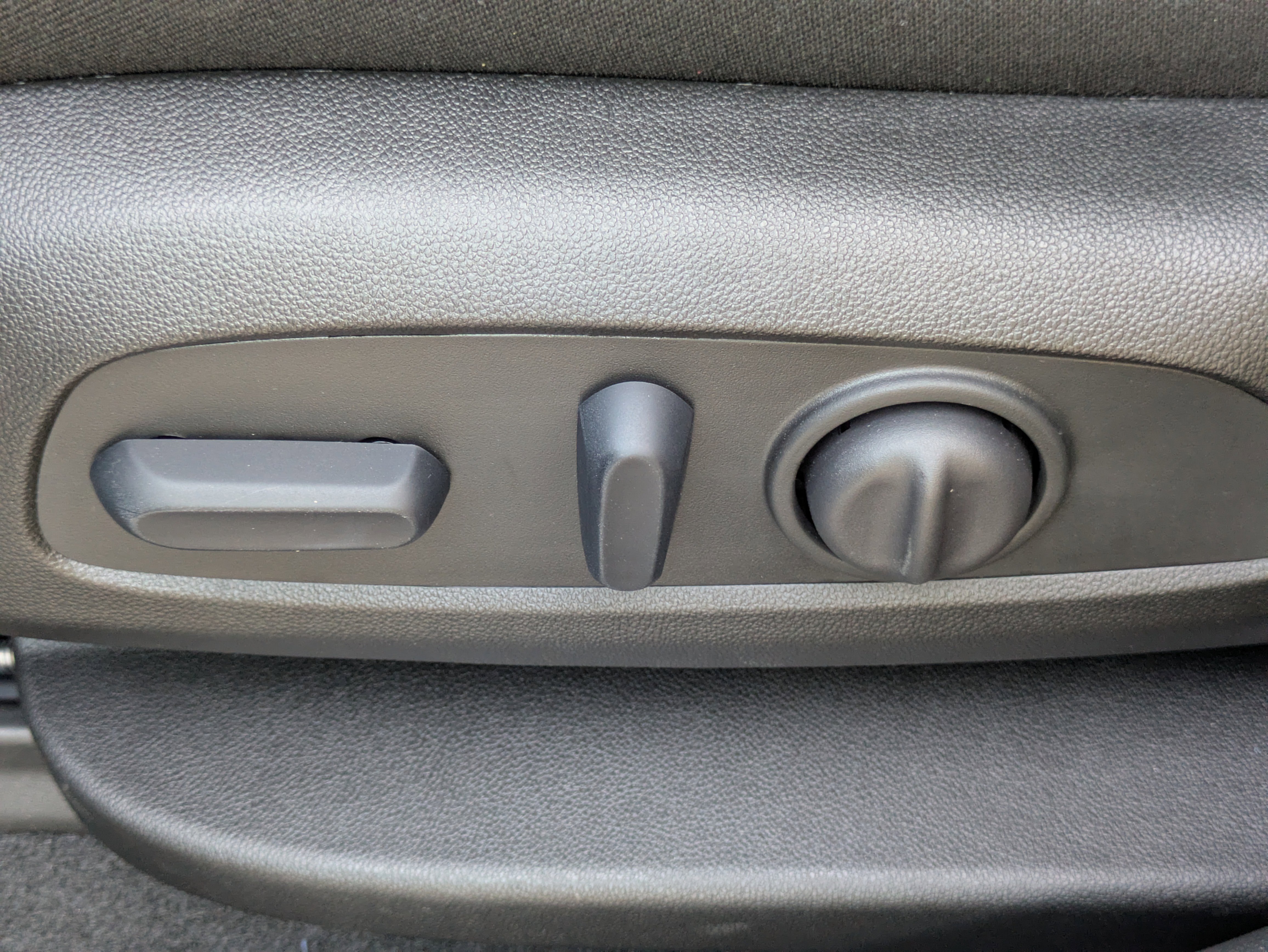 New 2026 Chevrolet Blazer LT w/ LPO, Black Sport Package image 13