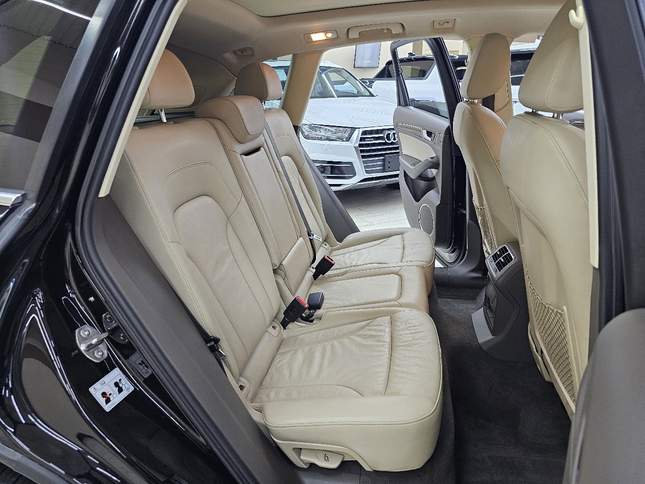 Used 2017 Audi Q5 2.0T Premium Plus w/ Technology Package image 24