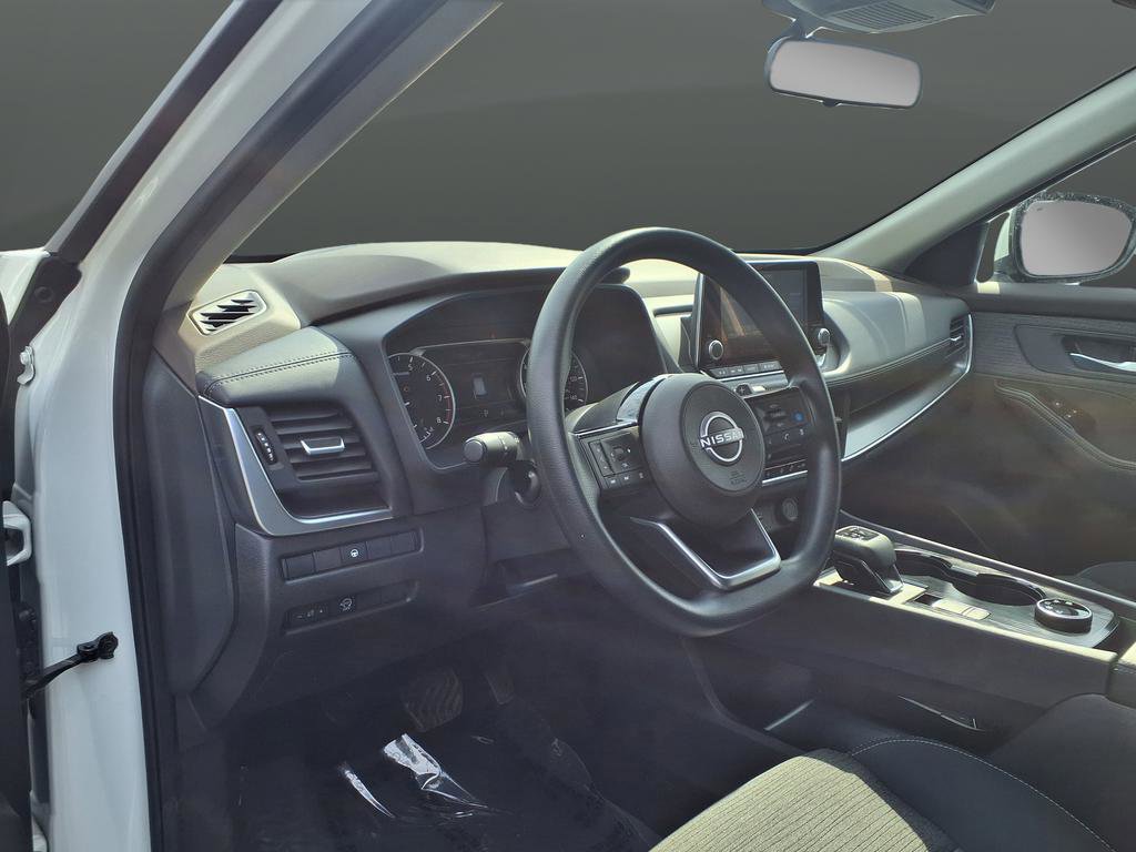 Used 2023 Nissan Rogue SV AWD/4WD image 34