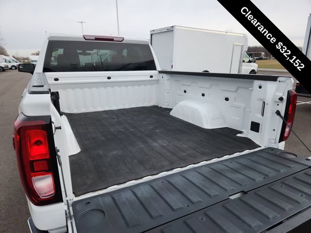 Used 2022 GMC Sierra 1500 Elevation image 32