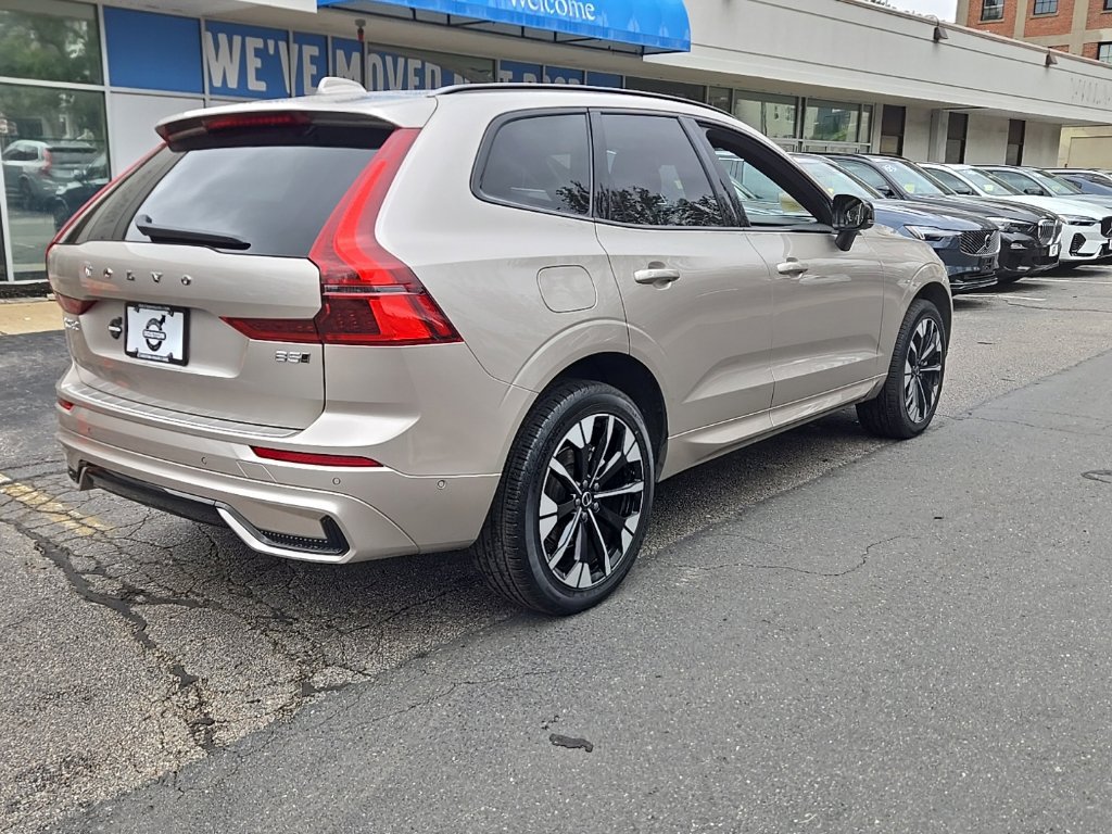 Certified 2026 Volvo XC60 B5 Plus AWD/4WD image 9