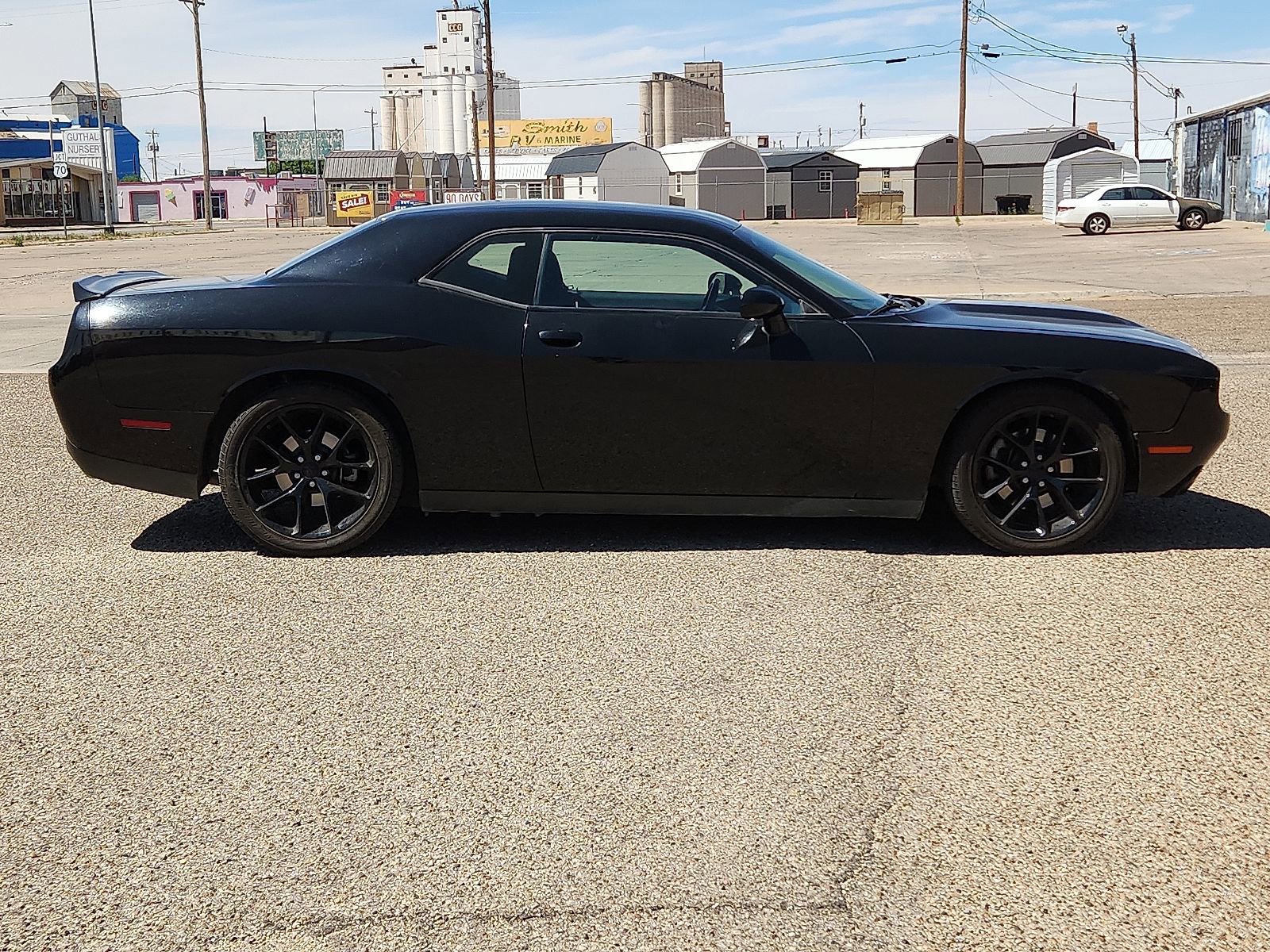 Used 2022 Dodge Challenger GT RWD image 5