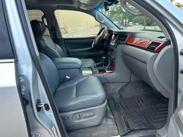 Used 2009 Lexus LX 570 4WD image 19