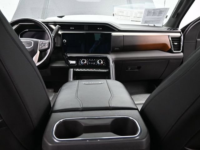 Used 2024 GMC Sierra 2500 Denali w/ Denali Reserve Package image 24