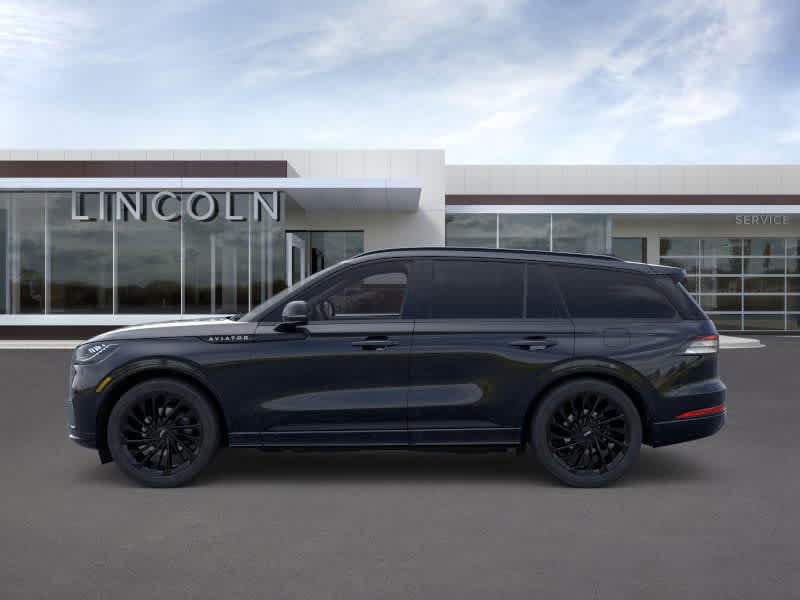 New 2026 Lincoln Aviator Reserve w/ Jet Appearance Package image 3