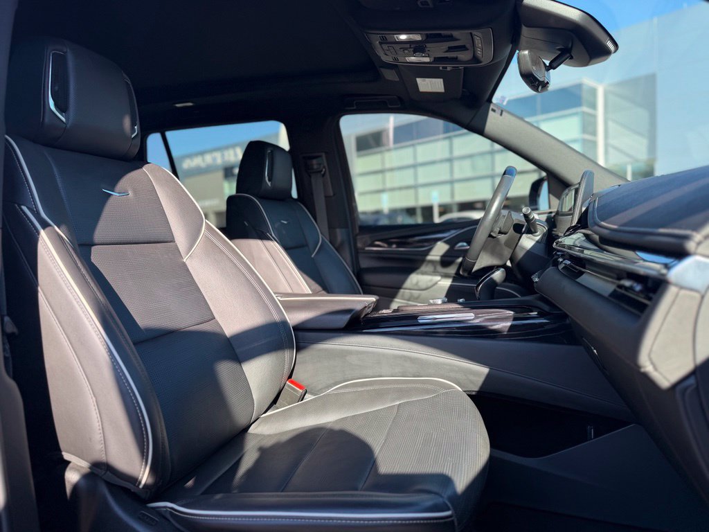 Used 2023 Cadillac Escalade Sport AWD/4WD image 10