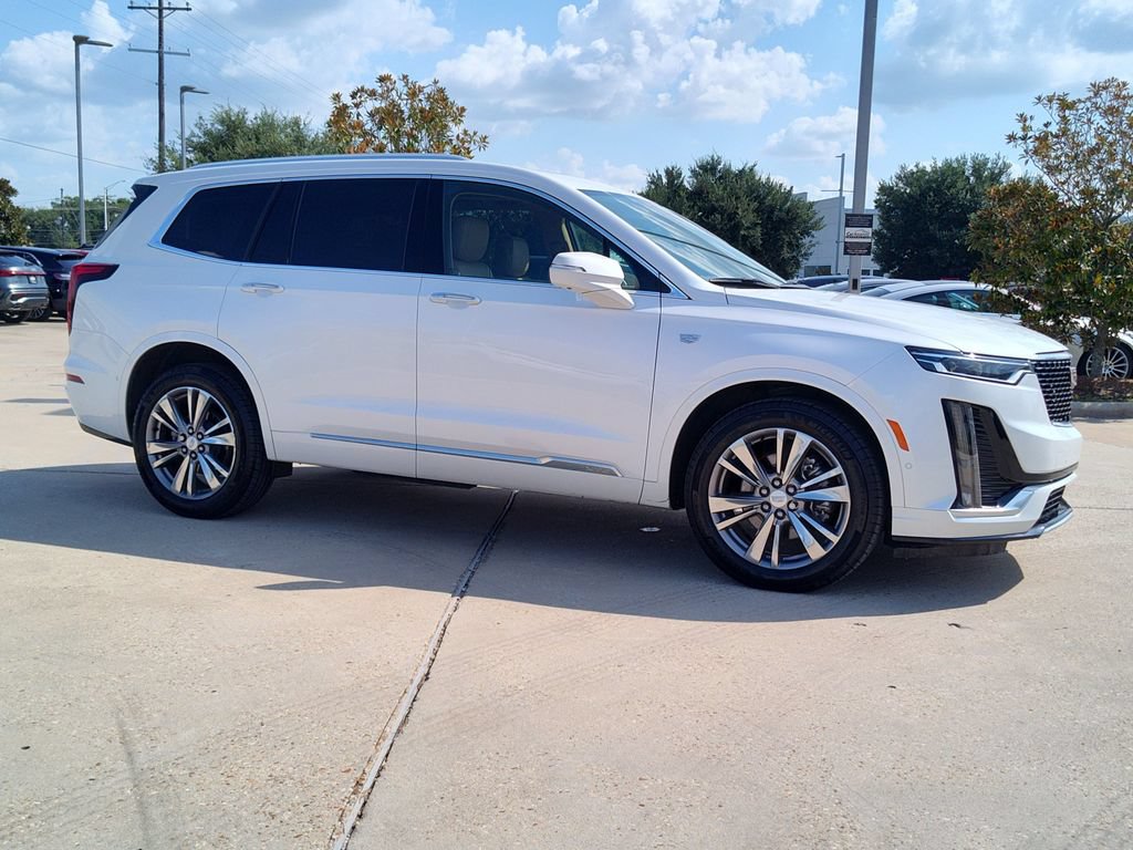 Used 2022 Cadillac XT6 Premium Luxury w/ Platinum Package AWD/4WD image 15