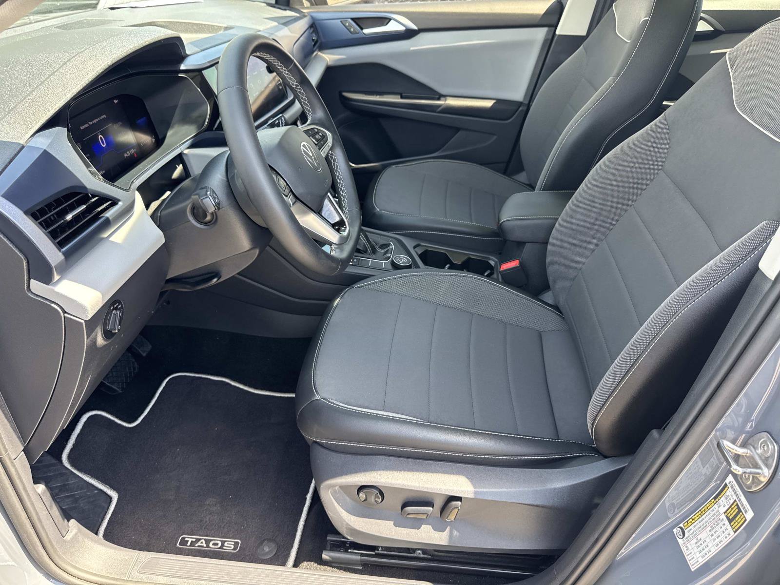 Certified 2023 Volkswagen Taos SE w/ Panoramic Sunroof Package AWD/4WD image 23