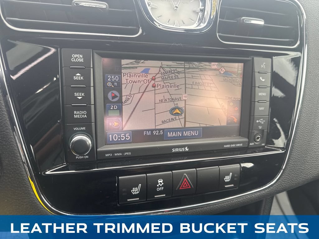 Used 2011 Chrysler 200 Limited FWD image 19