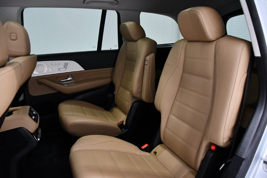 Certified 2024 Mercedes-Benz GLS 450 4MATIC w/ Exclusive Trim Package image 21