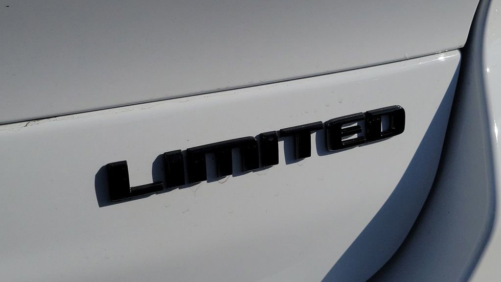 New 2025 Jeep Grand Cherokee L Limited w/ Black Appearance Package image 7