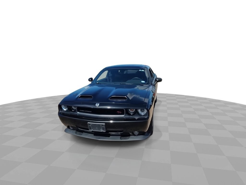 Used 2009 Dodge Challenger R/T RWD image 3