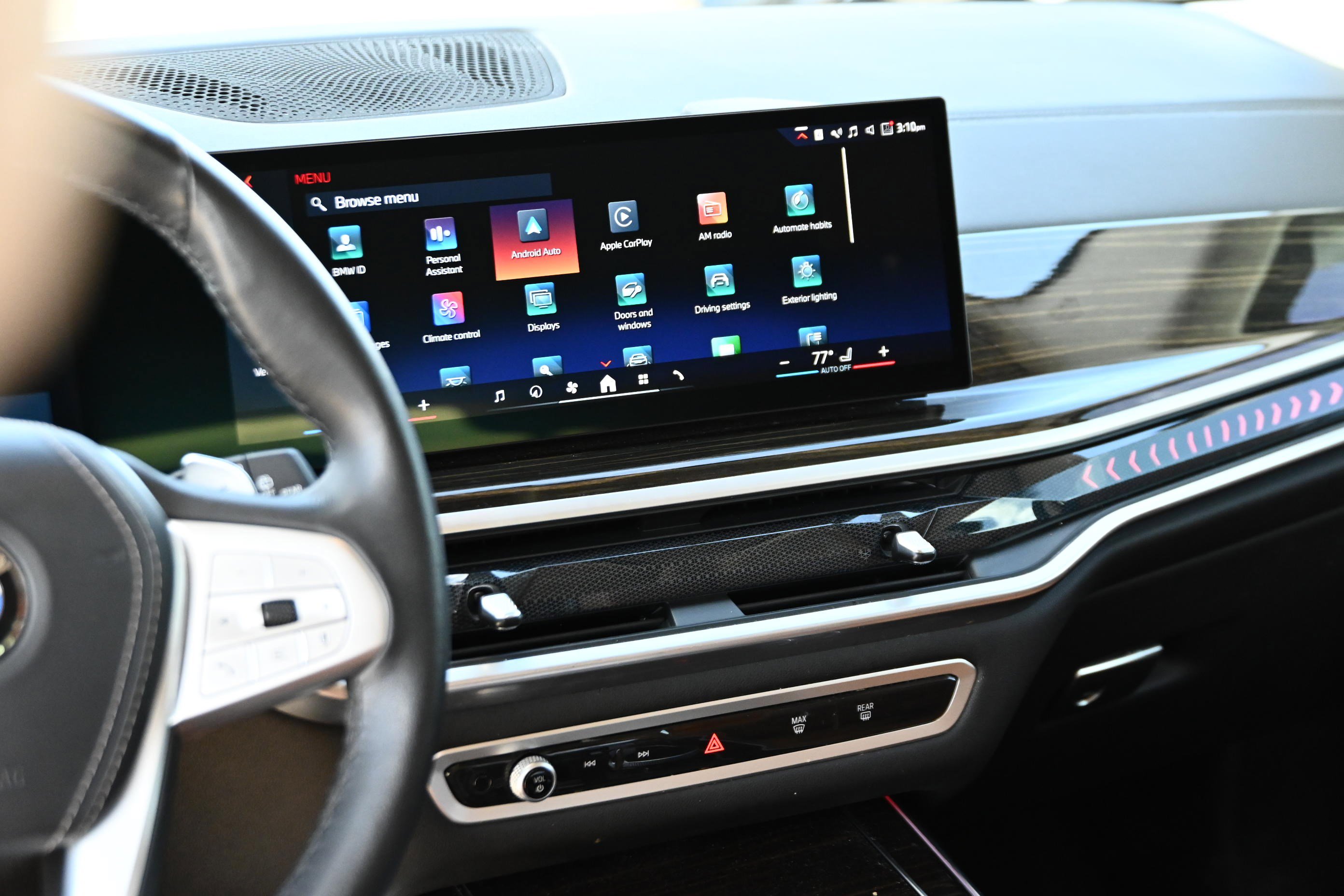 Certified 2024 BMW X7 xDrive40i w/ Premium Package image 24