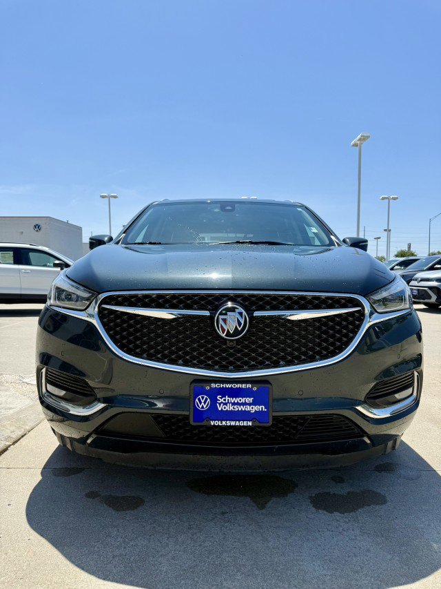Used 2021 Buick Enclave Avenir w/ Avenir Technology Package image 3