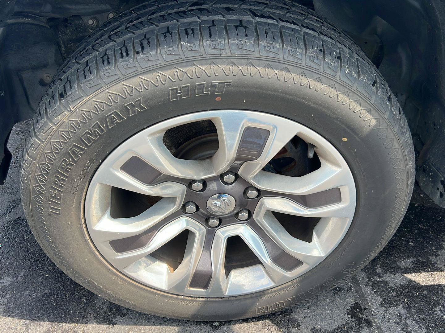 Used 2019 RAM 1500 Limited AWD/4WD image 38