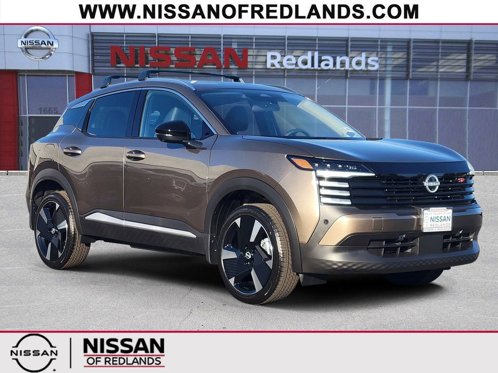 New 2026 Nissan Kicks SR w/ Illumination Package