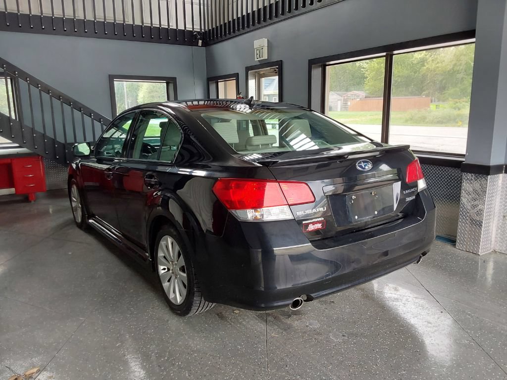 Used 2011 Subaru Legacy 3.6R Premium w/ Appearance Package 1G AWD/4WD image 11