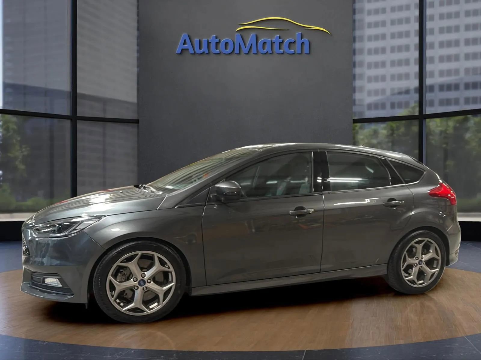 Used 2017 Ford Focus ST FWD image 6