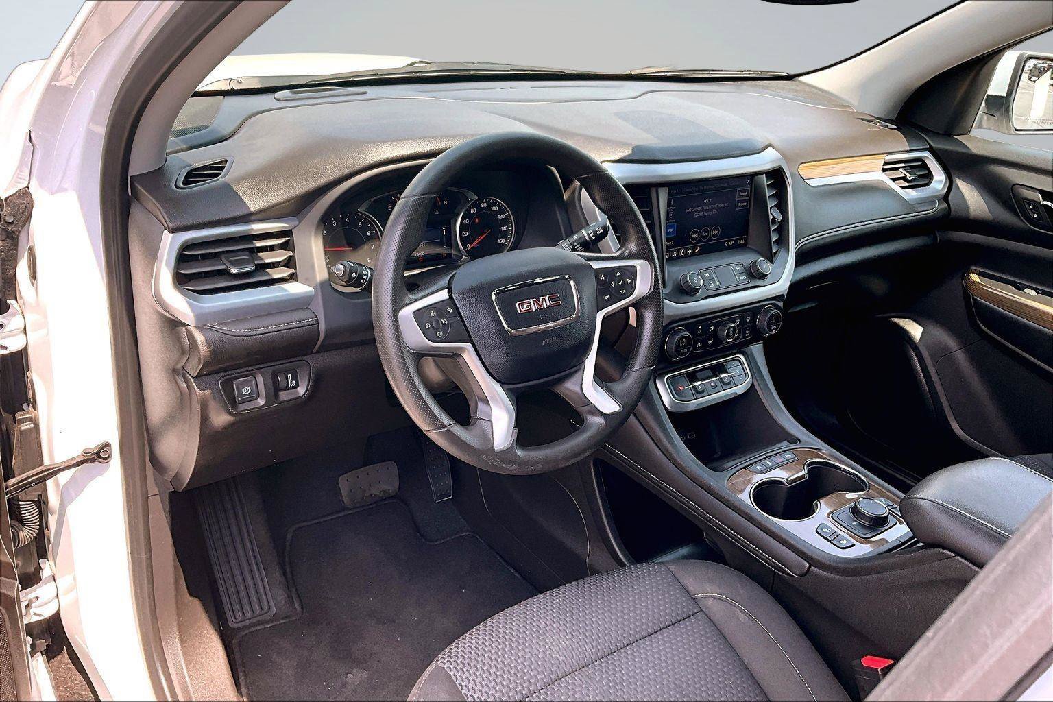 Used 2023 GMC Acadia SLE w/ Driver Convenience Package AWD/4WD image 15