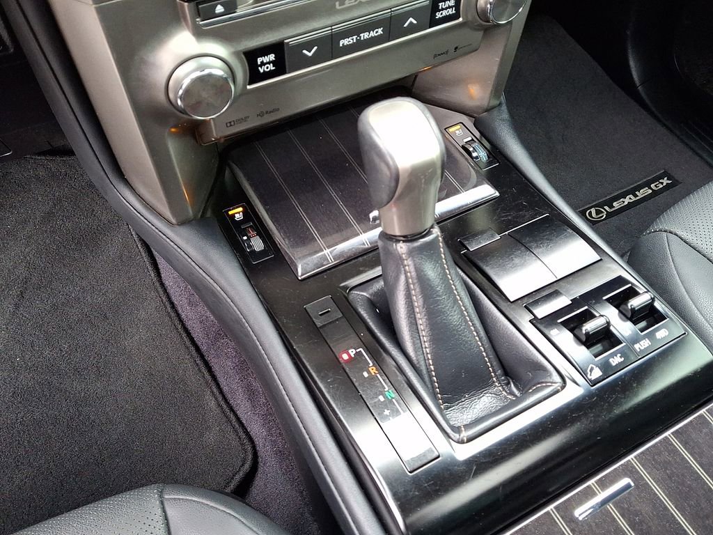 Used 2021 Lexus GX 460 Premium w/ Premium Package image 18