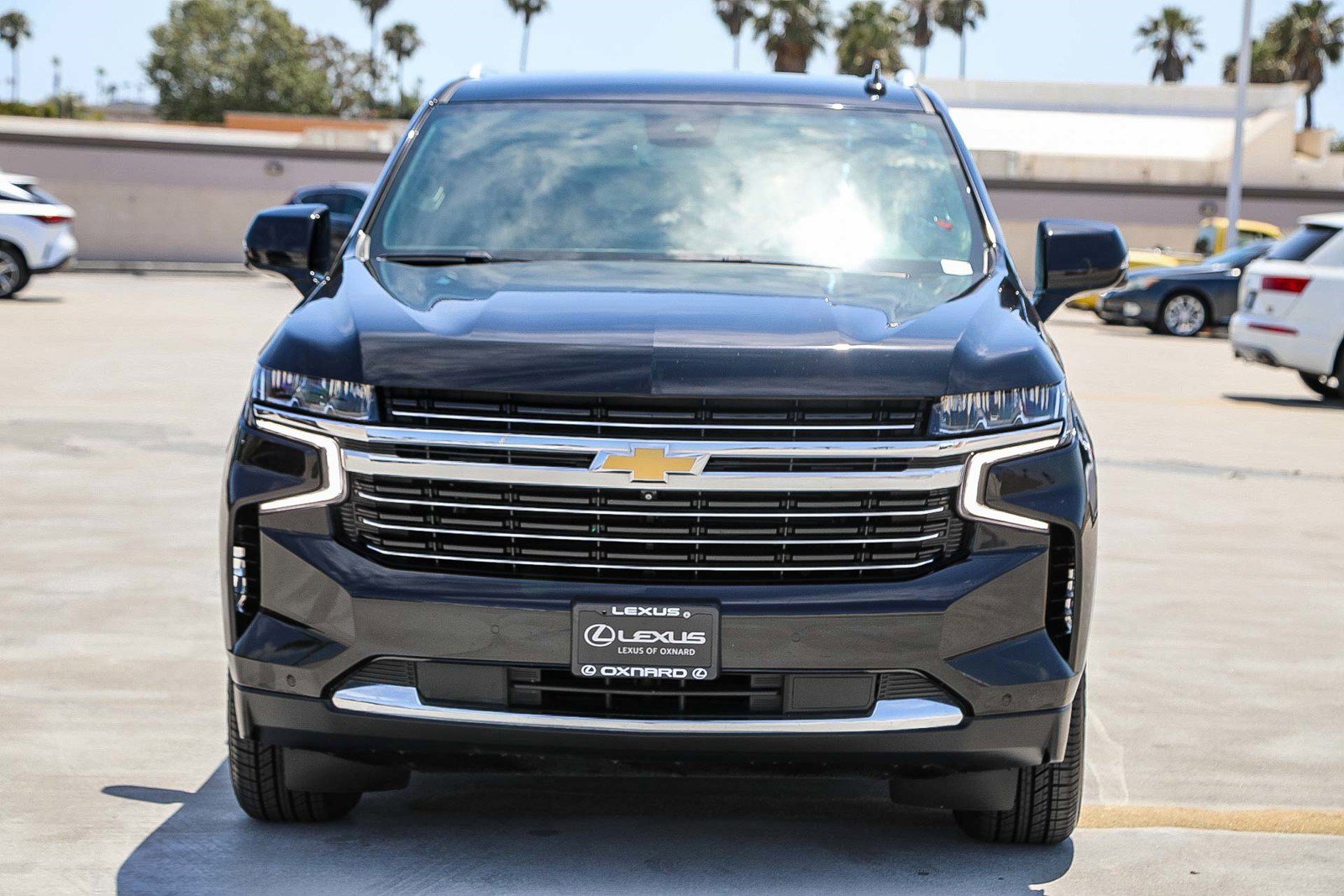 Used 2023 Chevrolet Tahoe LT w/ Luxury Package RWD image 2