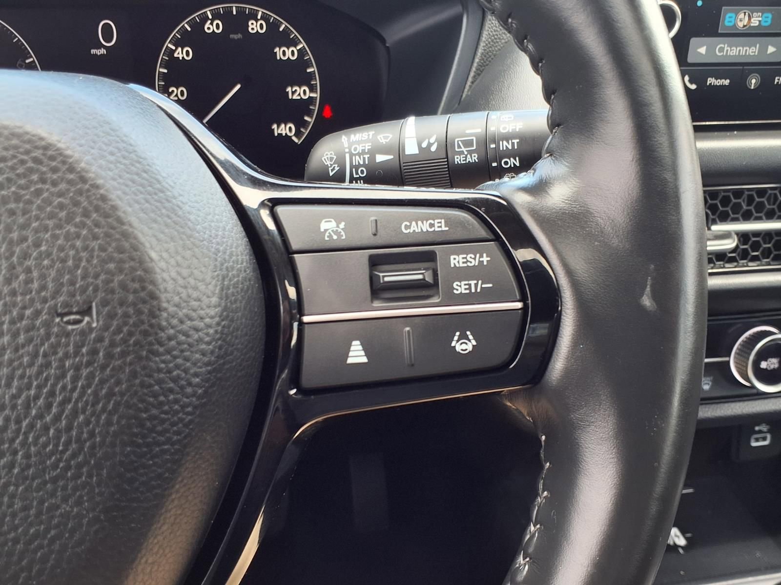 Used 2023 Honda HR-V EX-L image 16