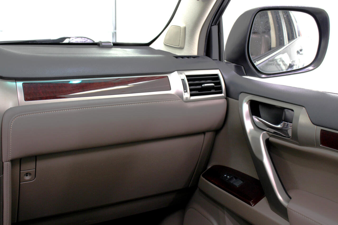 Used 2017 Lexus GX 460 Premium image 58