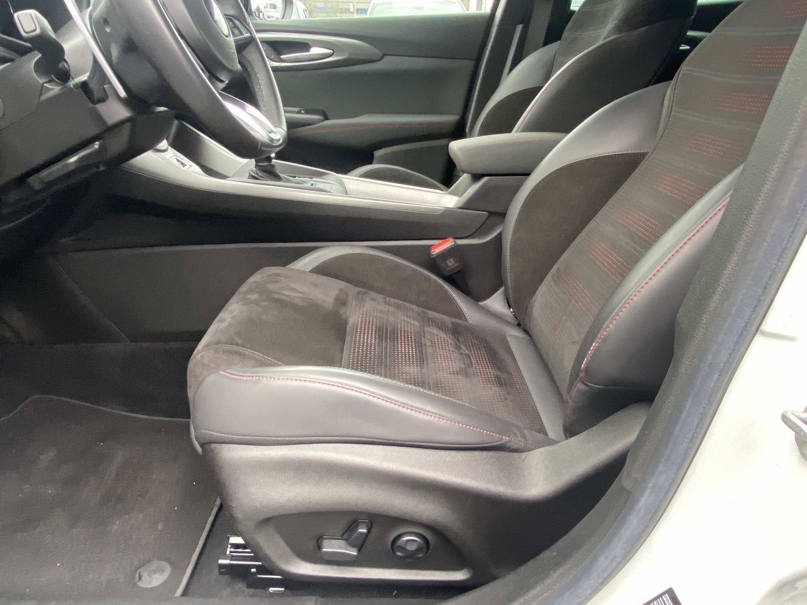 Certified 2024 Dodge Hornet R/T image 24