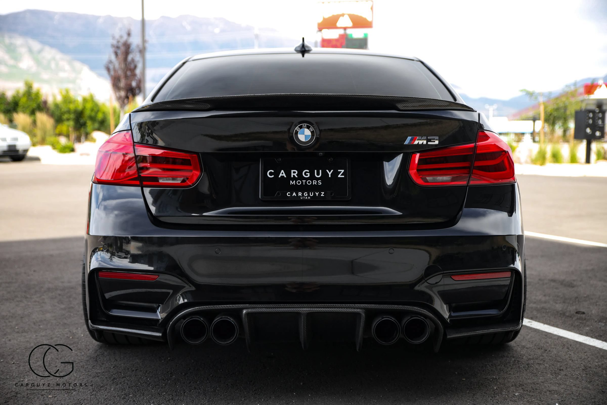 Used 2017 BMW M3 RWD image 15