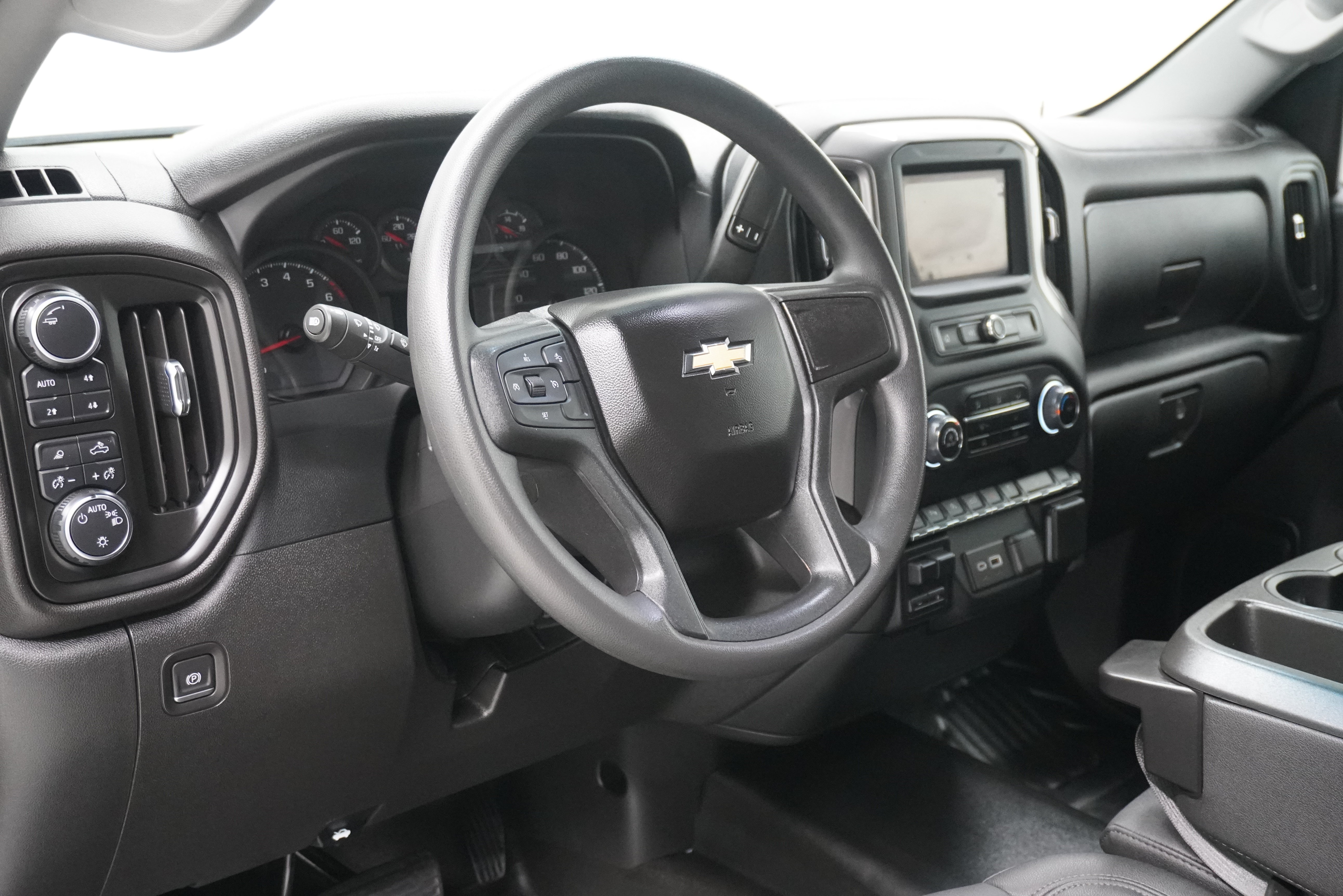 Used 2023 Chevrolet Silverado 1500 W/T w/ WT Safety Package AWD/4WD image 10