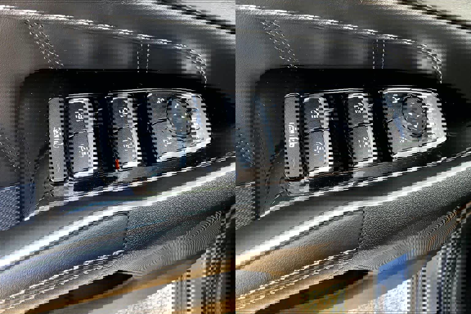 Used 2022 Kia Sorento SX image 32