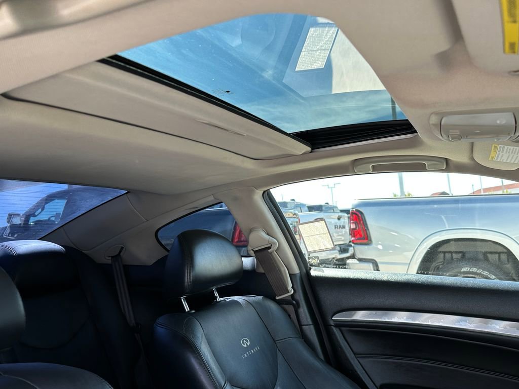 Used 2014 INFINITI Q60 Journey w/ Premium Package image 17
