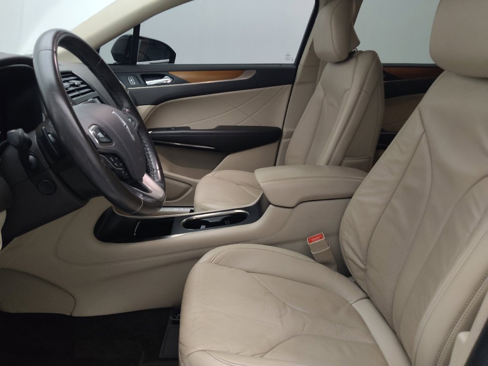 Used 2017 Lincoln MKC Select w/ Select Plus Package FWD image 17