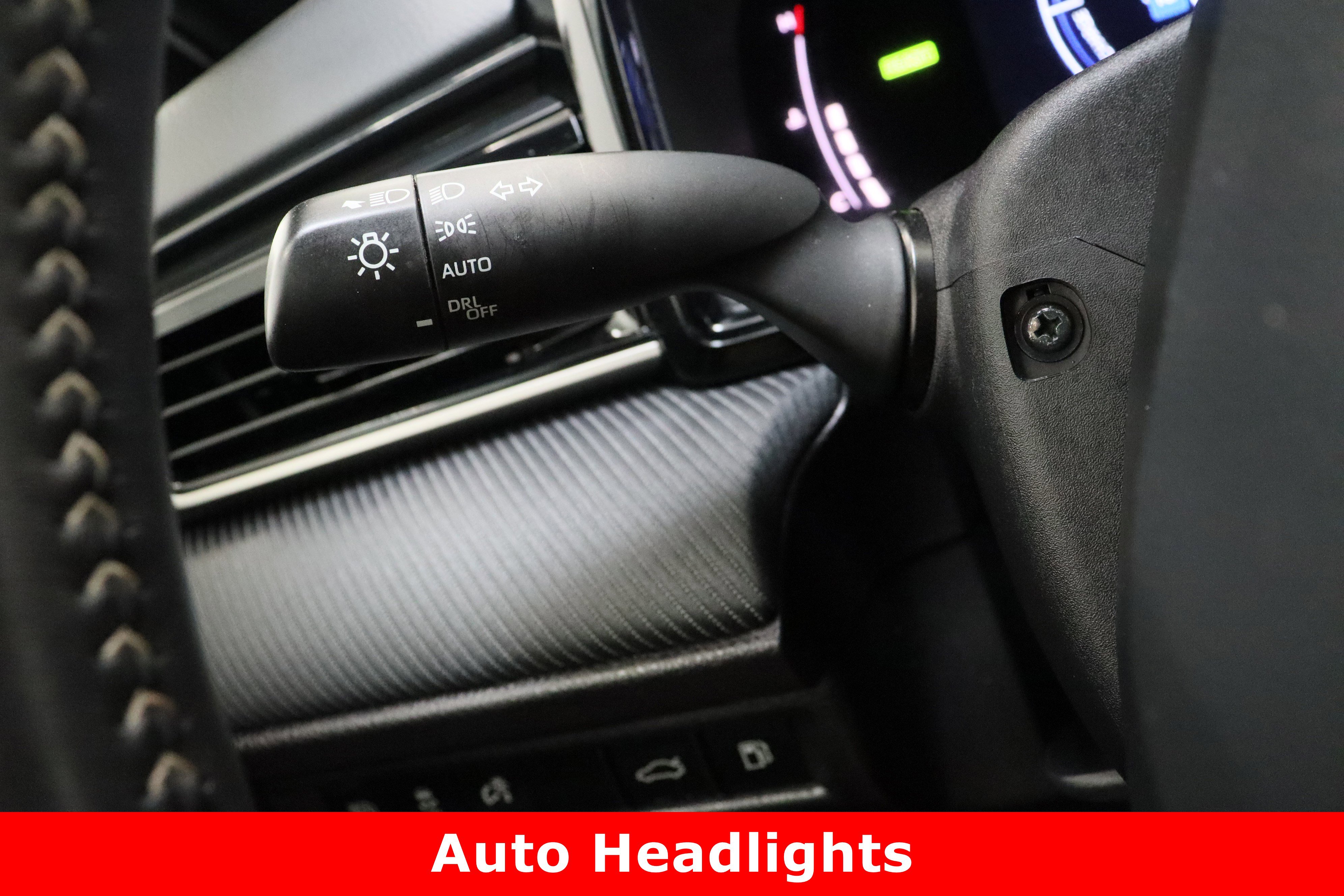 Certified 2025 Toyota Camry SE image 25